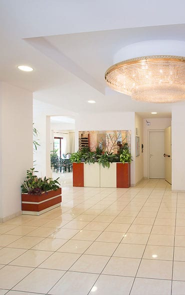 hall-roxy hotel roxy 3 stelle a pinarella di cervia
