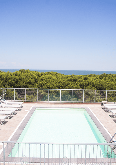 Hôtel Cinzia 3 étoiles avec piscine à Pinarella di Cervia - Severi Hotels