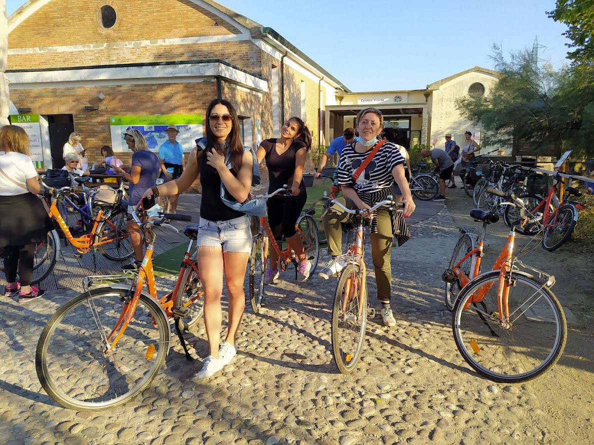 Saline al tramonto in bici - Severi Hotels - Minibus Garden Cervia
